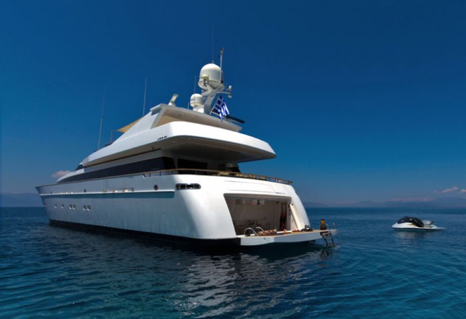 Motor Yacht�Mabrouk